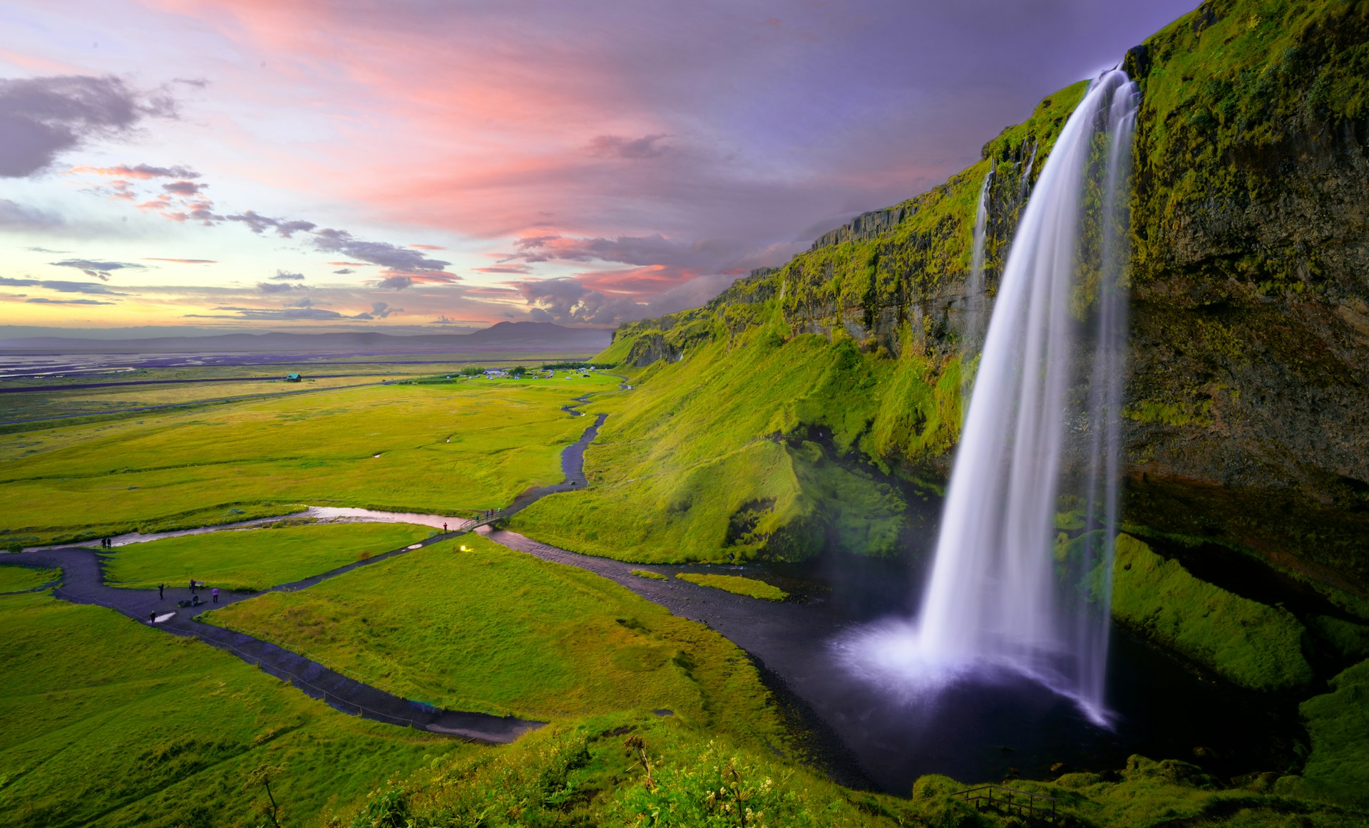 Photo by David Edelstein on Unsplash       
